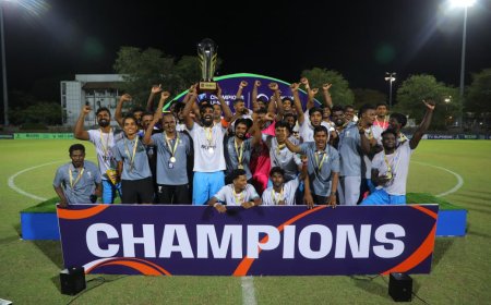 இலங்கை உதைப்பந்தாட்ட வரலாற்றில் வடக்கு மாகாணம் சம்பியன் பட்டம் வென்று புதிய அத்தியாயத்தைப் படைத்துள்ளது.