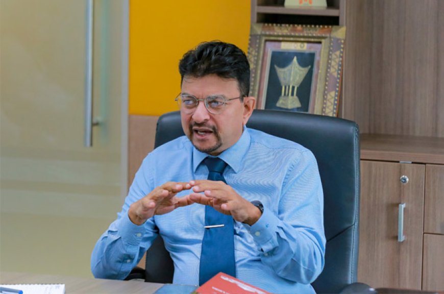 மல்வானை வீடு:மாணவர்களுடன் அமைதியான தீர்வே அரசின் நோக்கம்  பிரதி அமைச்சர் மஹிந்த ஜயசிங்க